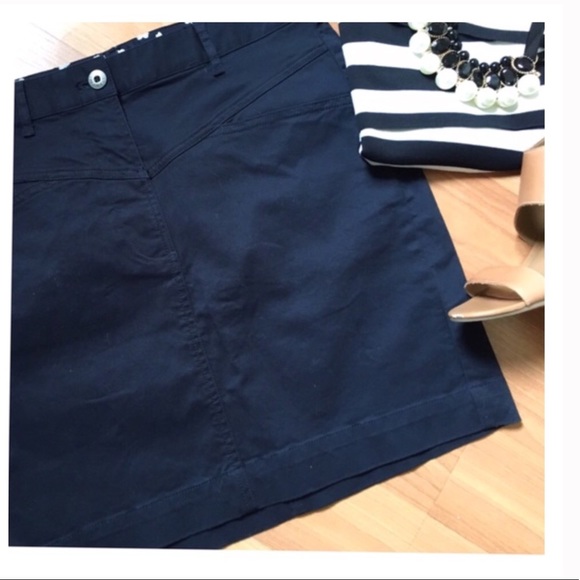 NWT Brooks Brothers navy skirt - Picture 2 of 4